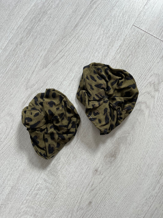 Scrunchie - Leopard Green (Big)