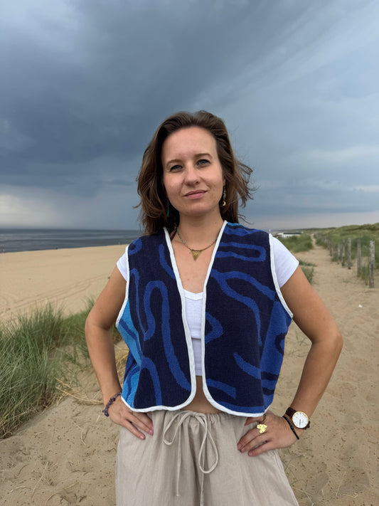 WAVE - Blue Vest
