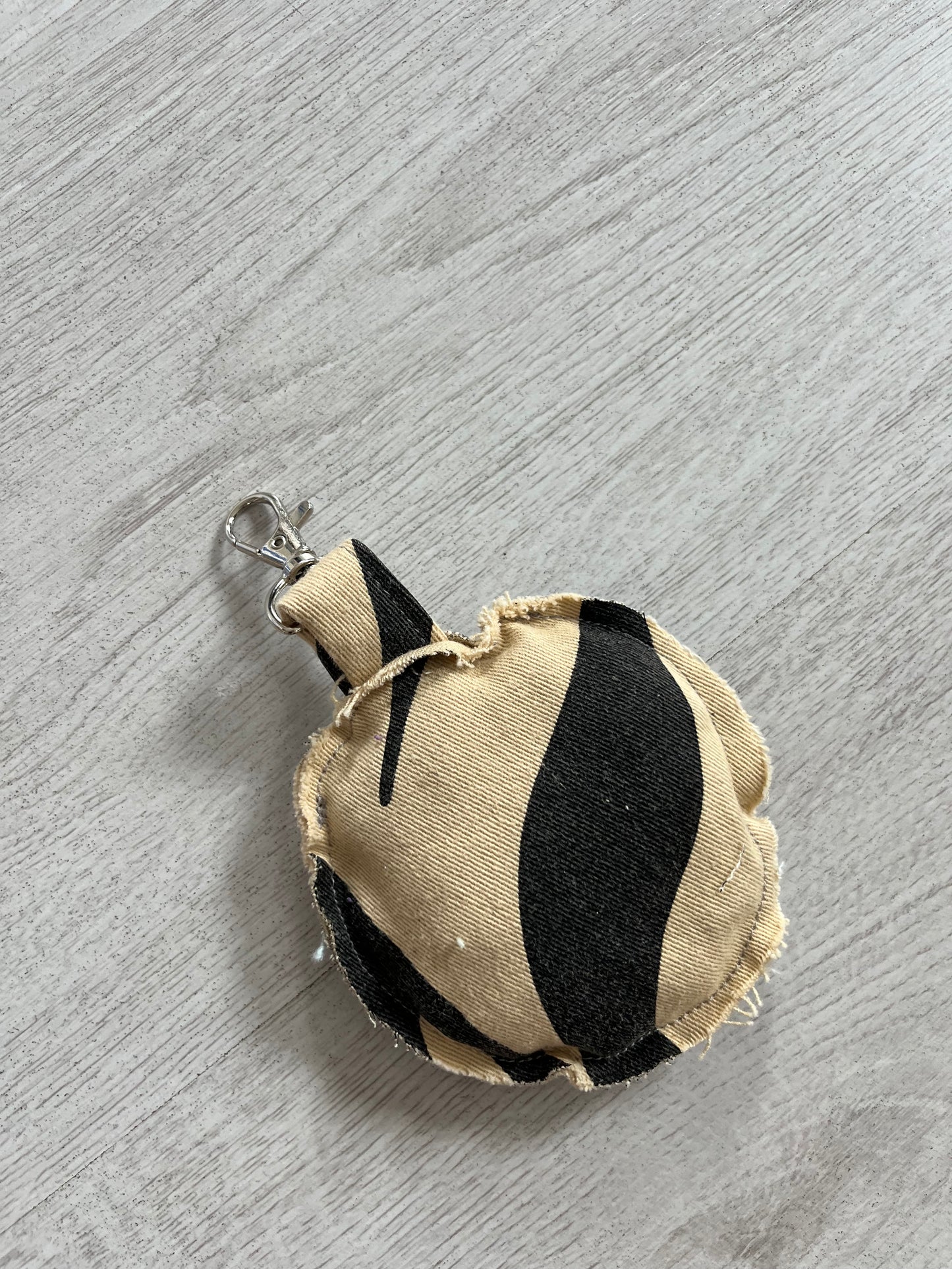 Keychains - Bag Charms - Round