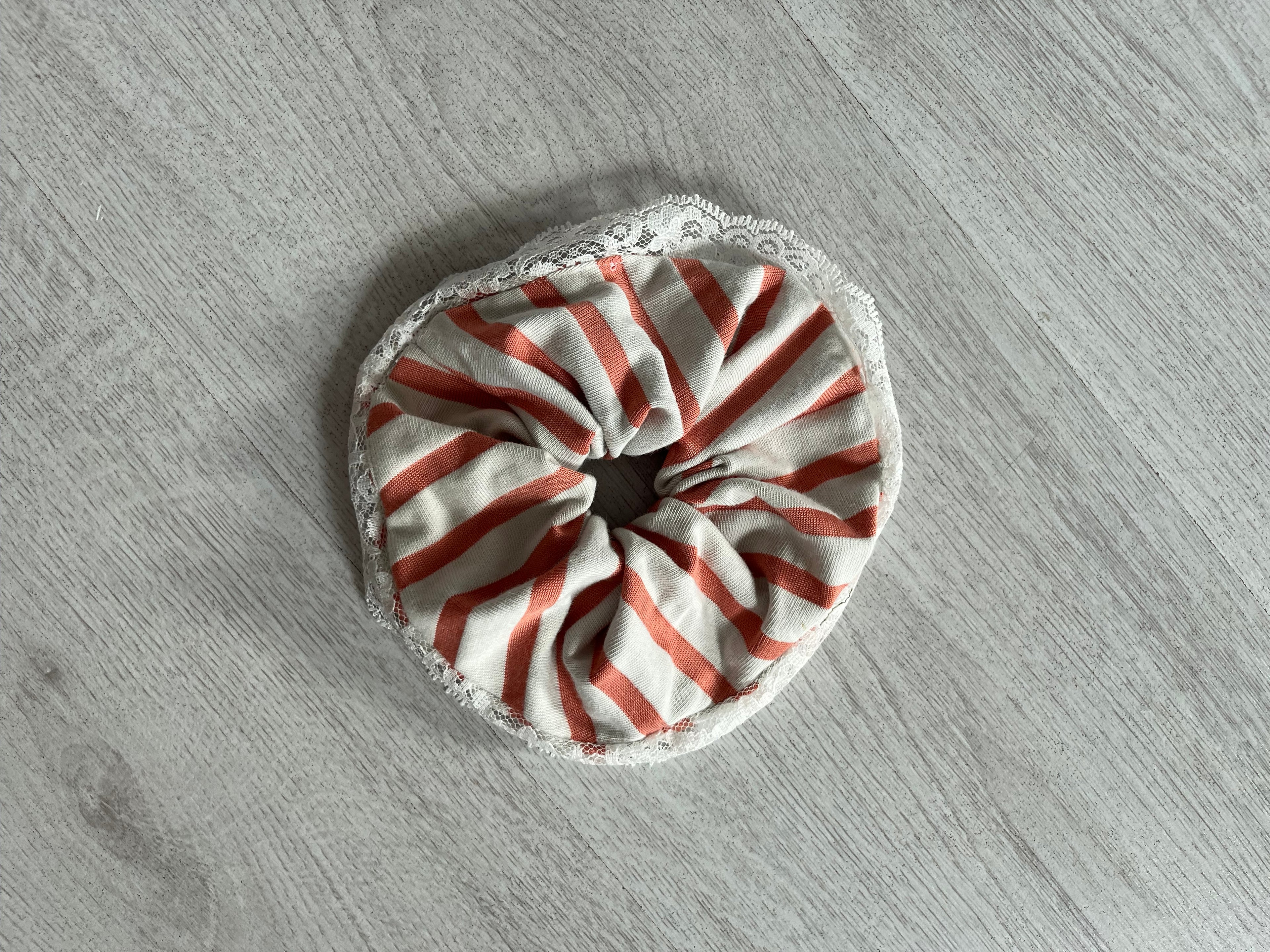 Scrunchie - Lace (Big)